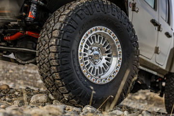 2024 Jeep Gladiator - KMC AZTEC - Machined | KMC Wheels